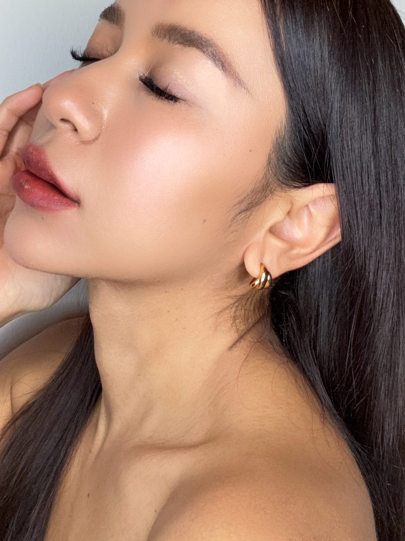 Luna Stud Earrings
