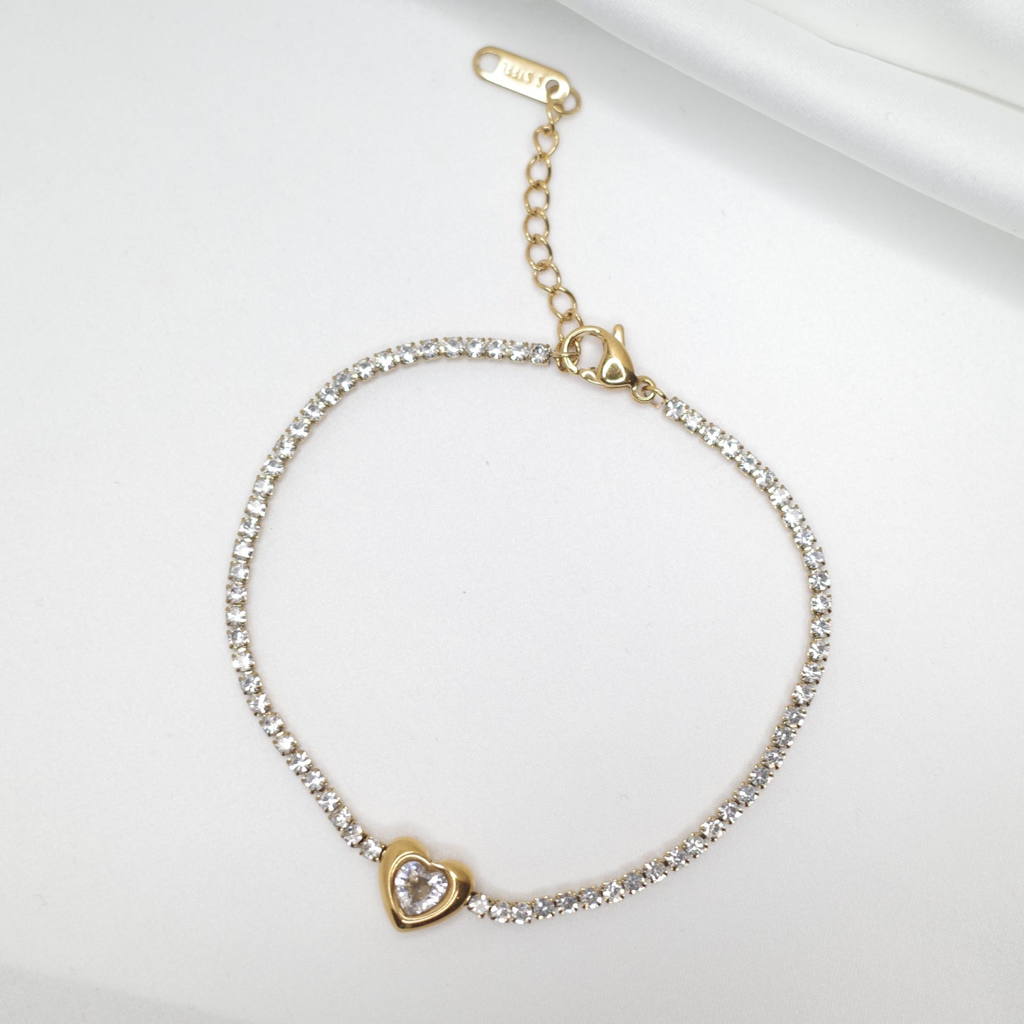 Amour Heart Tennis Bracelet
