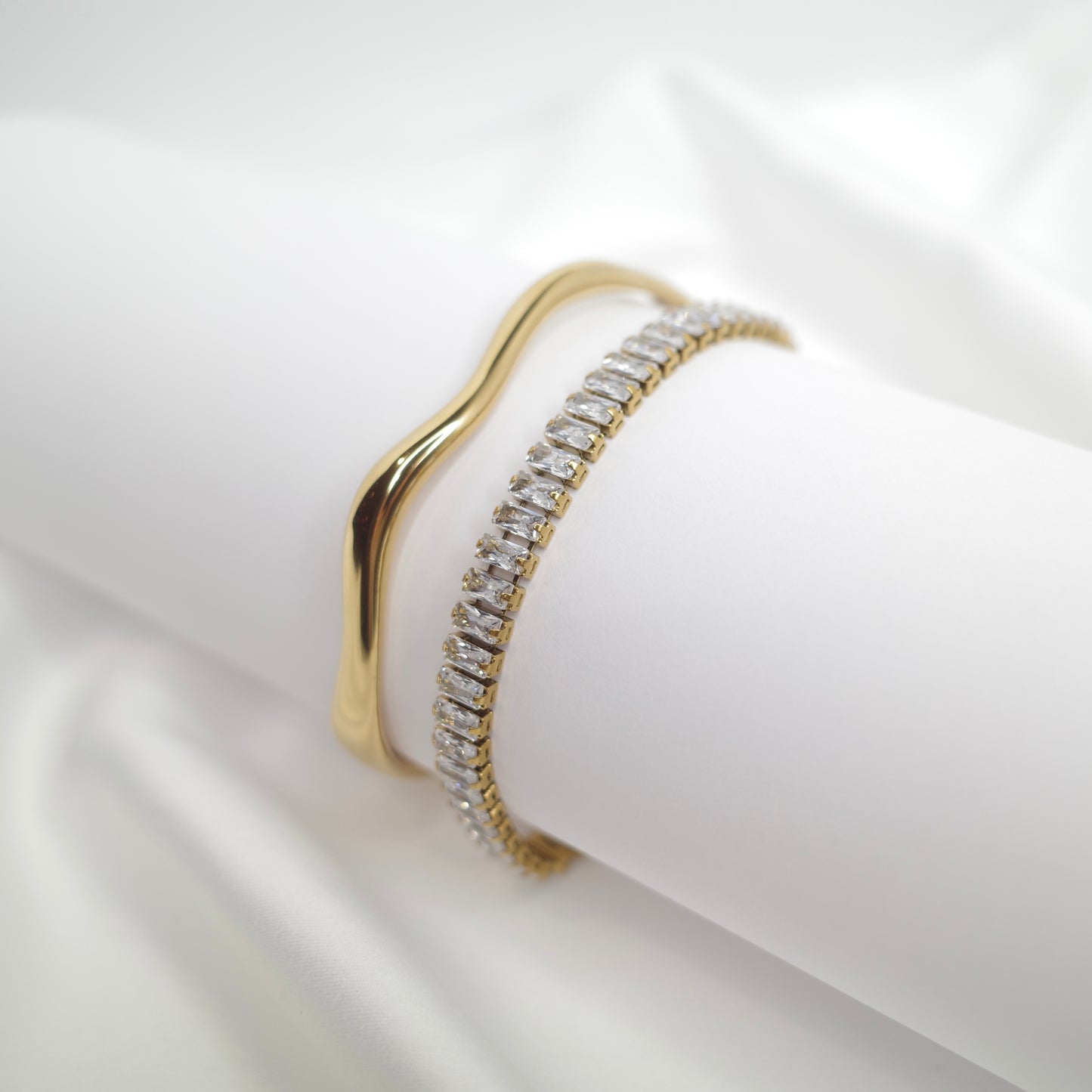 Luna Gleam Bracelet