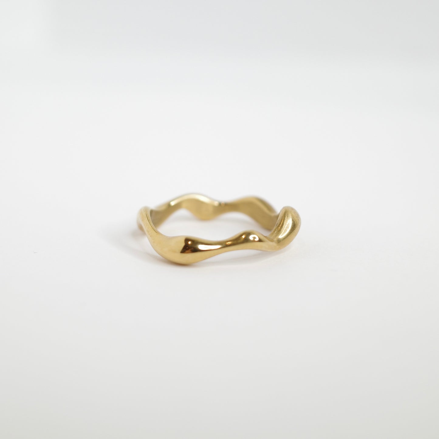 Luna Curve Ring