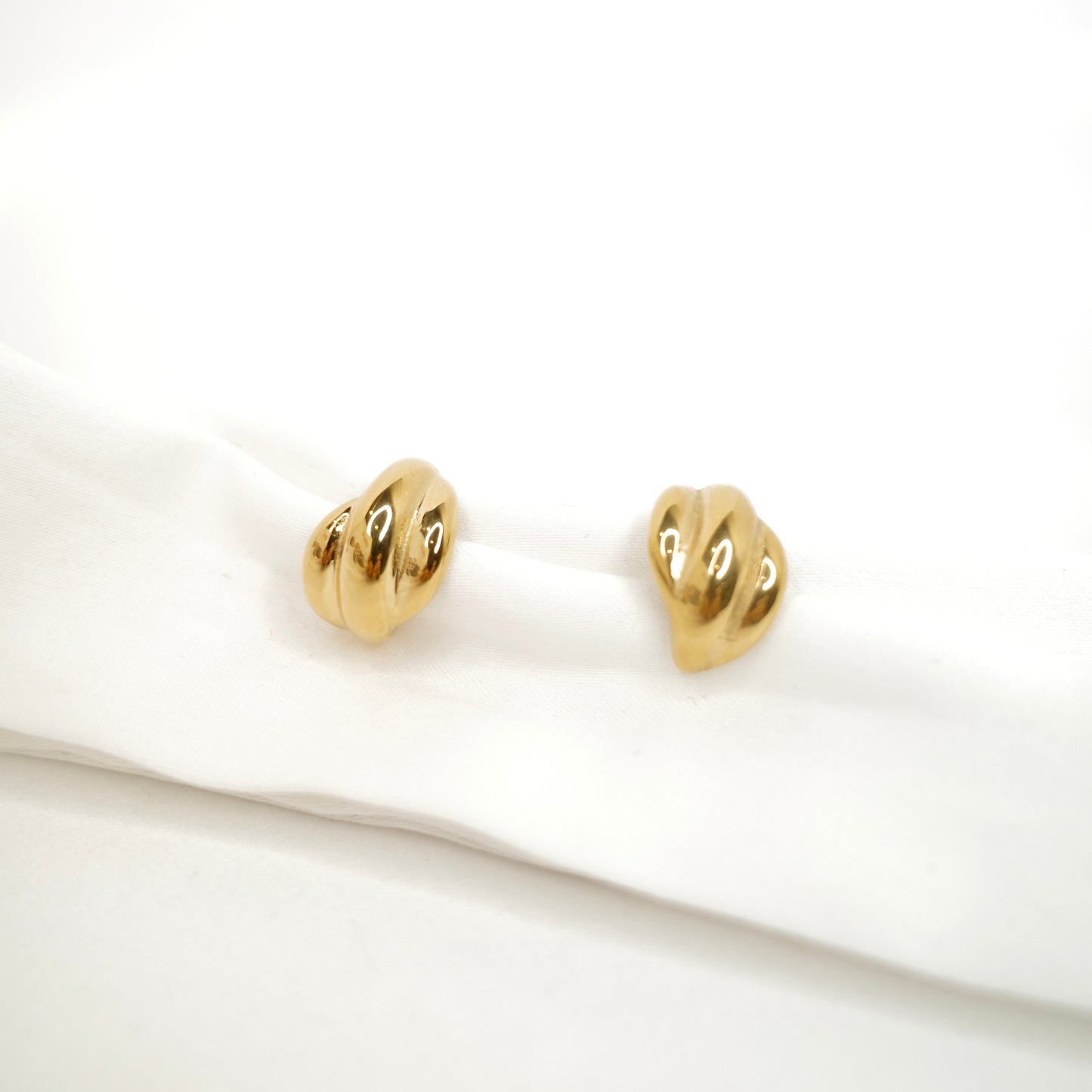 Luna Stud Earrings