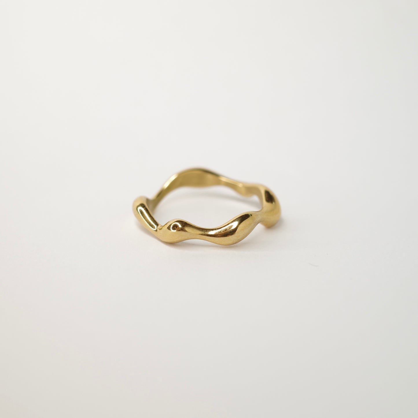 Luna Curve Ring