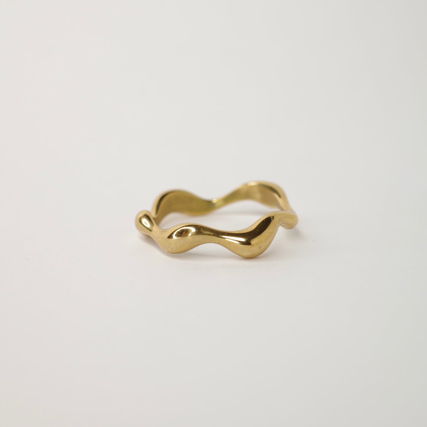 Luna Curve Ring